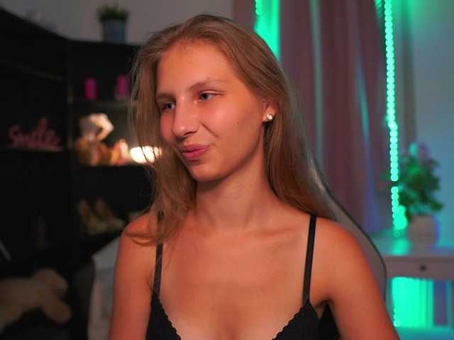 emmiemurray live cam on BongaCams