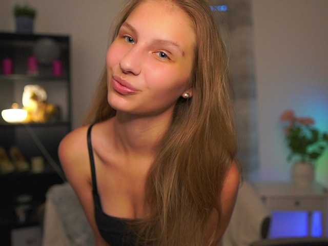 emmiemurray live cam on BongaCams