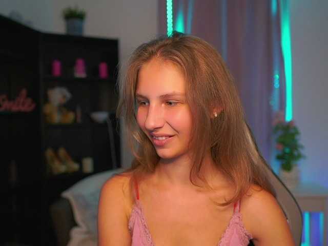 emmiemurray live cam on BongaCams