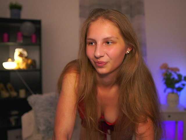 emmiemurray live cam on BongaCams