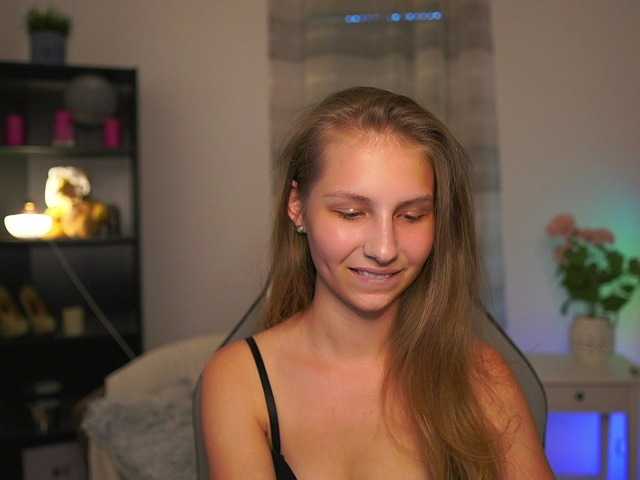 emmiemurray live cam on BongaCams
