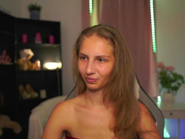 emmiemurray live cam on BongaCams