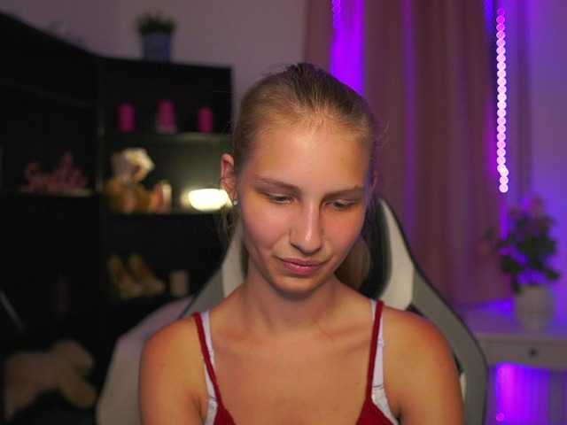 emmiemurray live cam on BongaCams