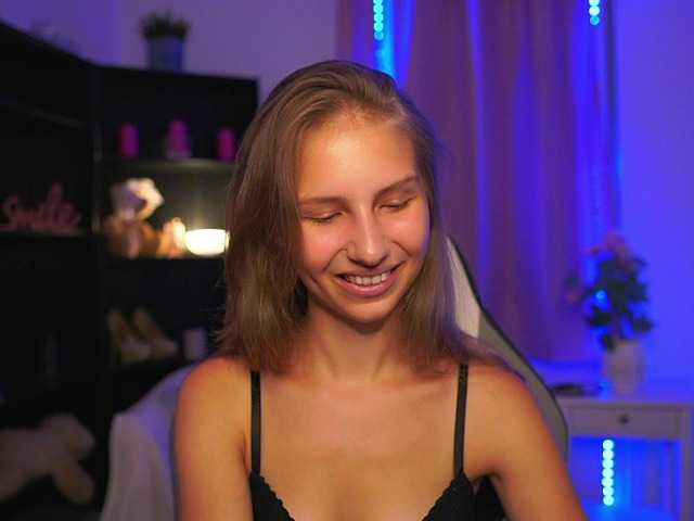 emmiemurray live cam on BongaCams