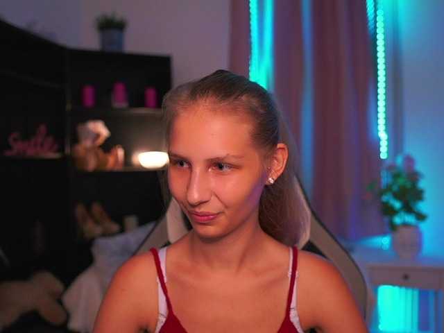 emmiemurray live cam on BongaCams