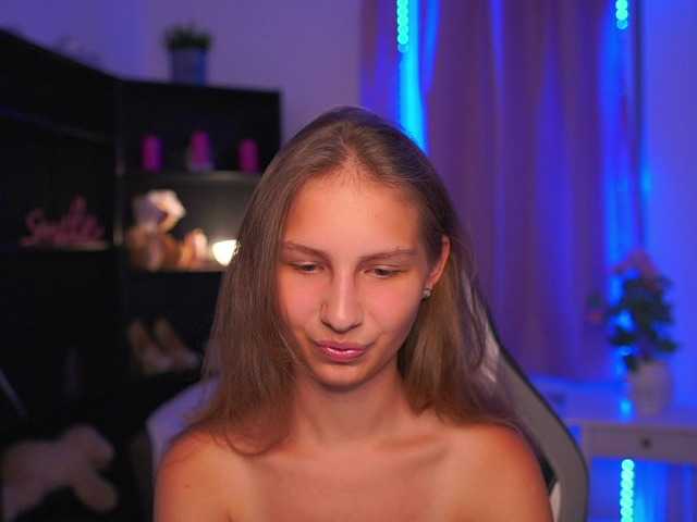 emmiemurray live cam on BongaCams