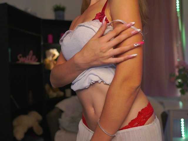 emmiemurray live cam on BongaCams