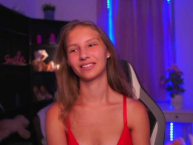emmiemurray live cam on BongaCams