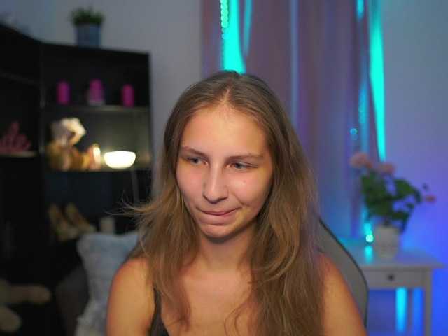 emmiemurray live cam on BongaCams