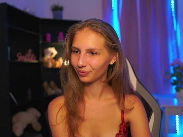 emmiemurray live cam on BongaCams