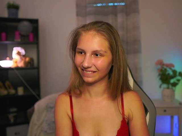 emmiemurray live cam on BongaCams