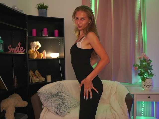 emmiemurray live cam on BongaCams