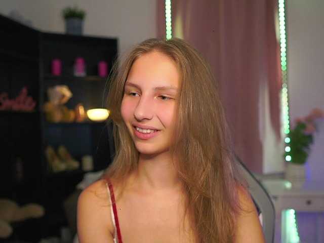 emmiemurray live cam on BongaCams