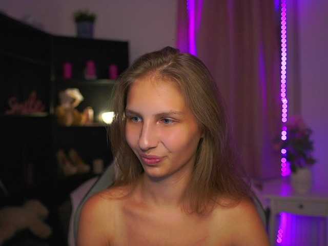 emmiemurray live cam on BongaCams