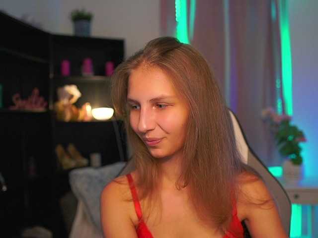 emmiemurray live cam on BongaCams