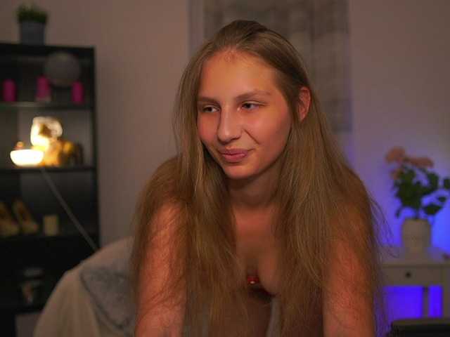emmiemurray live cam on BongaCams