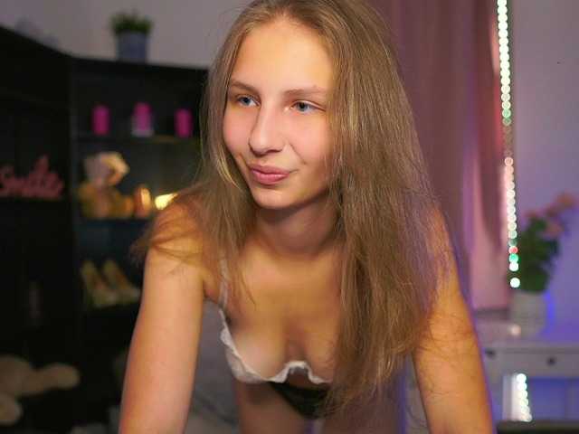 emmiemurray live cam on BongaCams