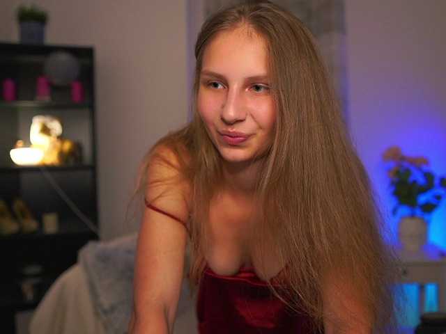 emmiemurray live cam on BongaCams