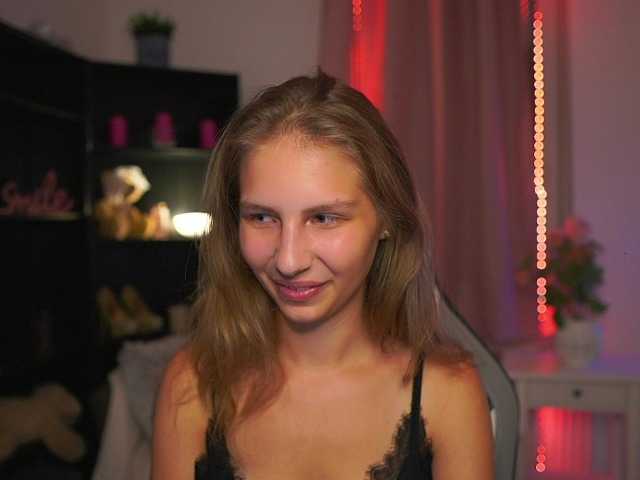emmiemurray live cam on BongaCams
