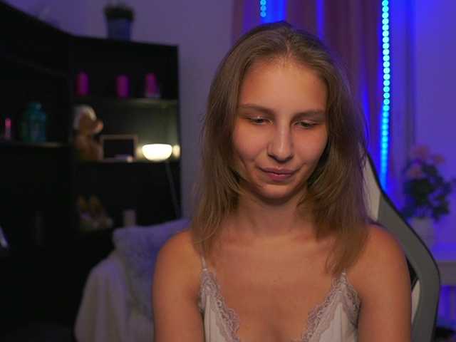 emmiemurray live cam on BongaCams