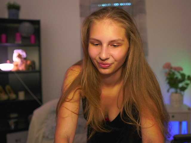 emmiemurray live cam on BongaCams