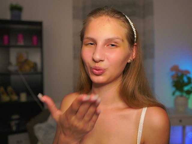 emmiemurray live cam on BongaCams