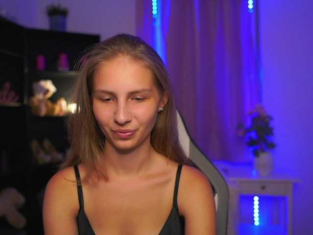 emmiemurray live cam on BongaCams