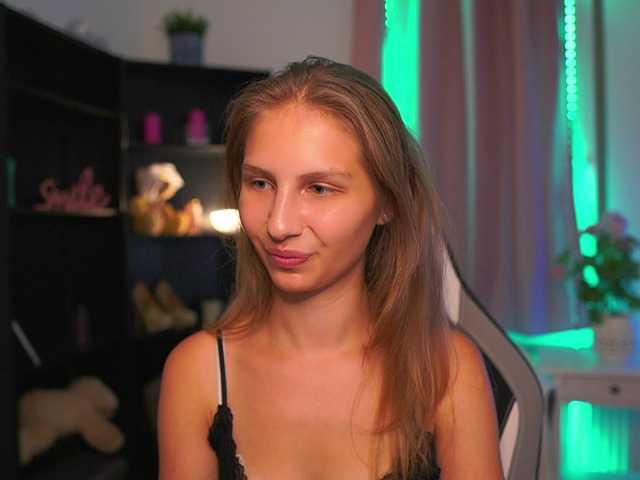 emmiemurray live cam on BongaCams
