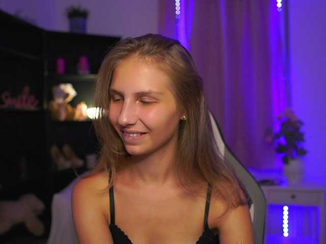 emmiemurray live cam on BongaCams