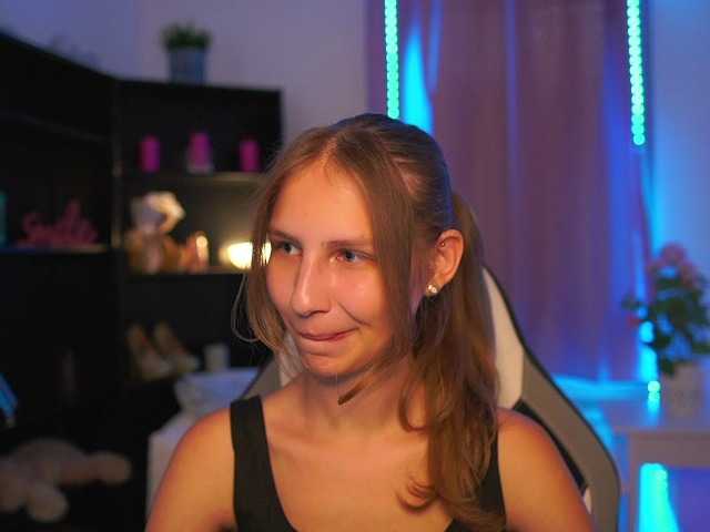 emmiemurray live cam on BongaCams