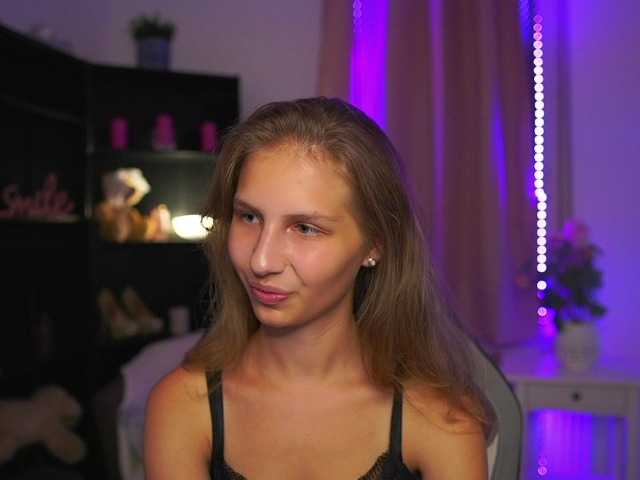 emmiemurray live cam on BongaCams