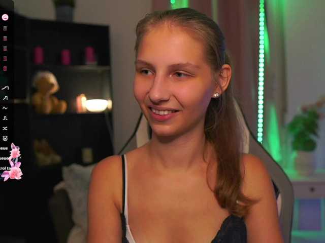 emmiemurray live cam on BongaCams