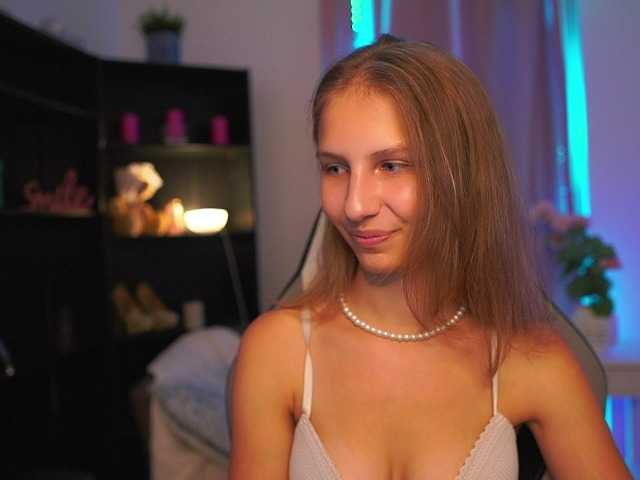 emmiemurray live cam on BongaCams