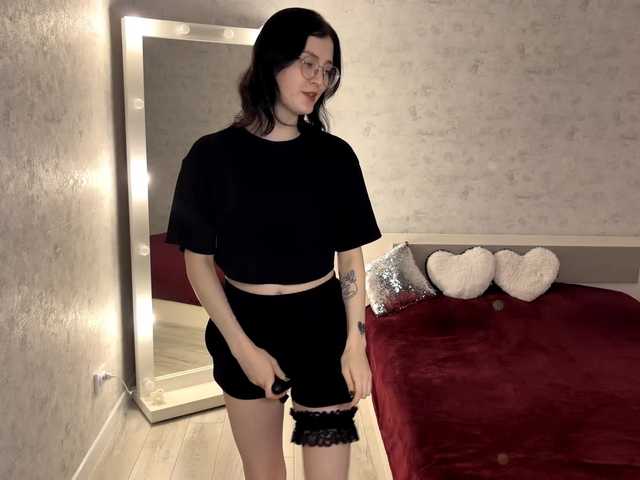 KittyNolick, 18 y/o - Live Cam on BongaCams