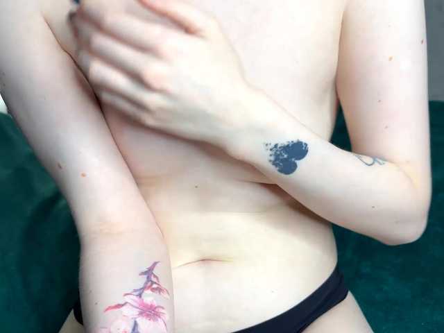 KittyNolick live cam on BongaCams