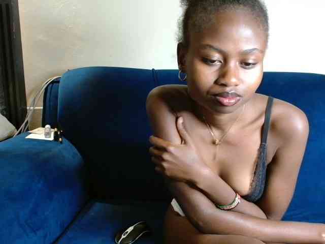 maxxinepetite webcam