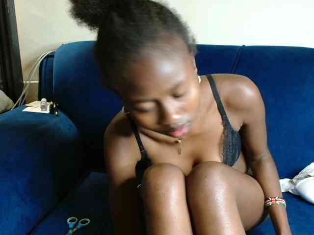 maxxinepetite webcam
