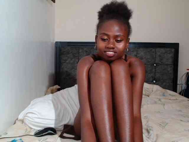 maxxinepetite webcam