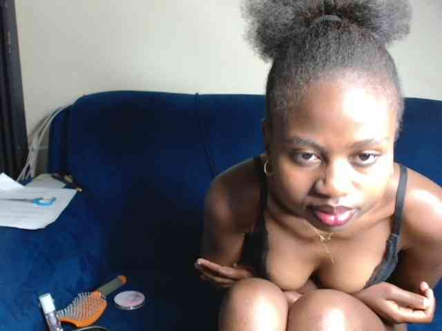 maxxinepetite webcam