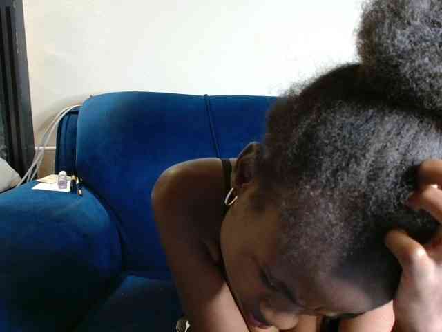 maxxinepetite webcam