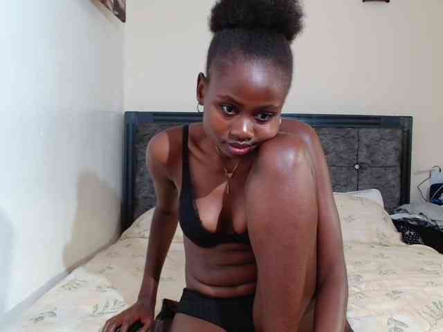 maxxinepetite webcam