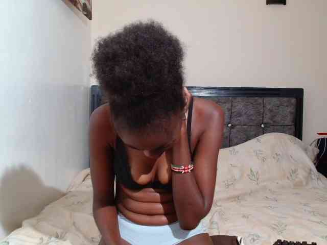 maxxinepetite webcam