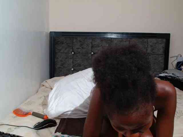 maxxinepetite webcam