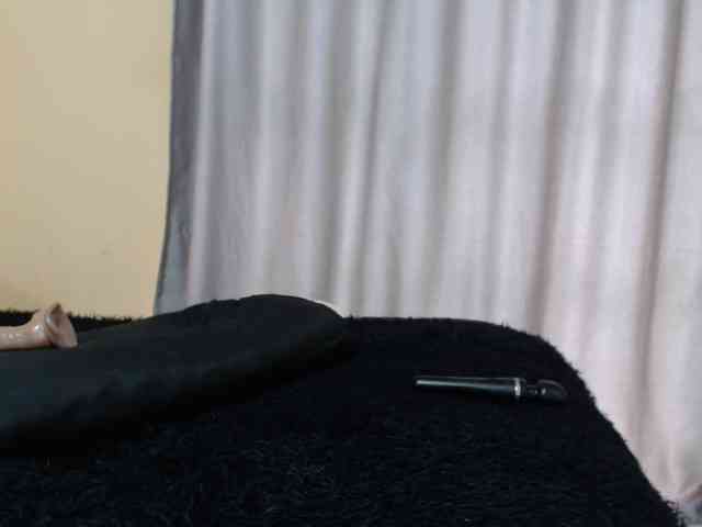 Queensavage webcam