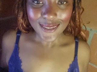 EmiliaBrava Porn Show