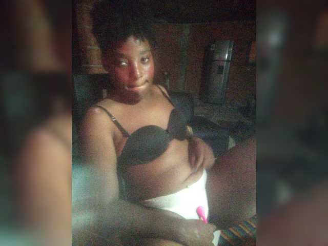 EmiliAddams live webcam show
