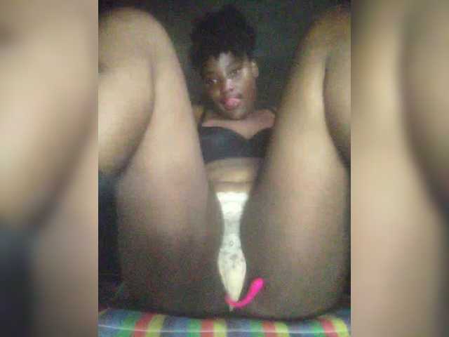 EmiliAddams live cam on BongaCams