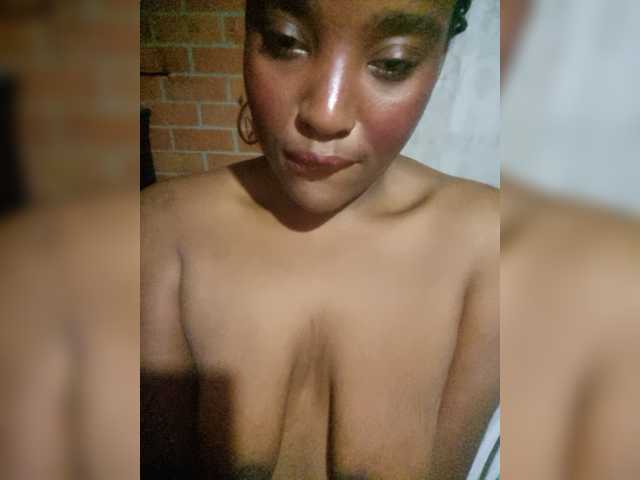 EmiliaBrava webcam bongacams model stream image