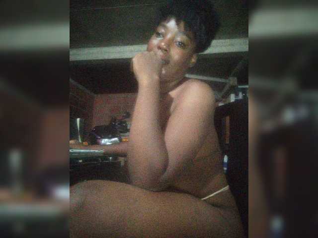 EmiliAddams live webcam show