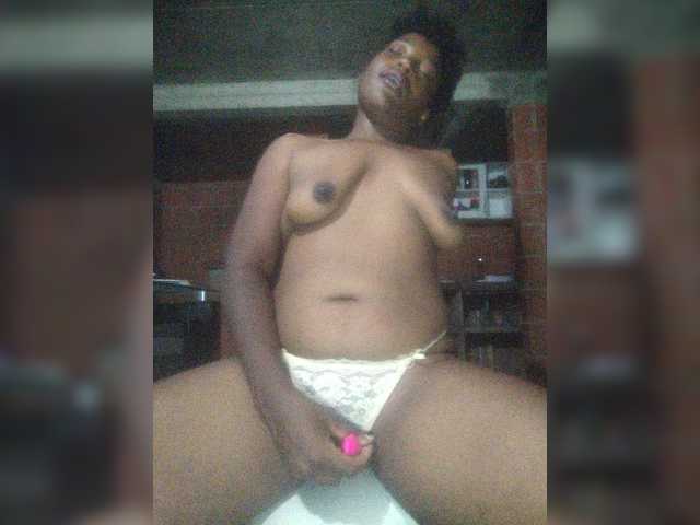EmiliAddams live webcam show